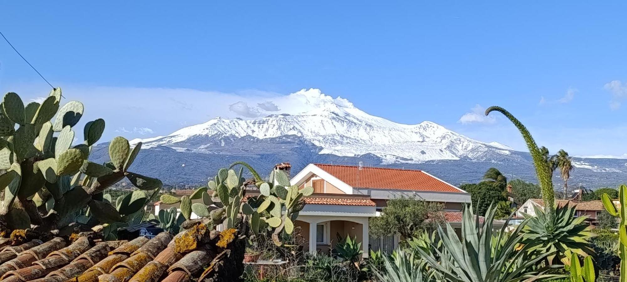 Casa Del Sole Con Vista Sull'Etna A 200 Mt Dal Mare Villa Acireale Eksteriør billede